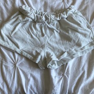 Small white shorts, stretchy w/ pockets